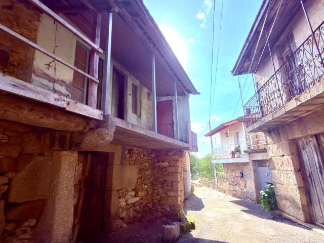 Casa en venta en A Merca, Terra da Celanova