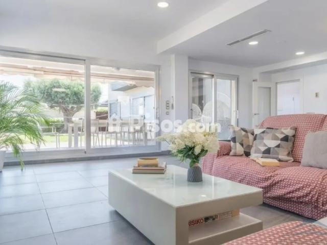 Casa en alquiler en Oliveros, Almería