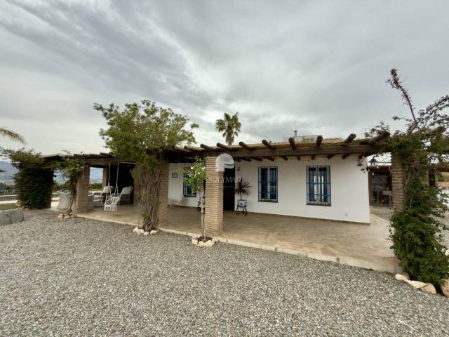 Casa en alquiler en La Axarquía, Andalucía