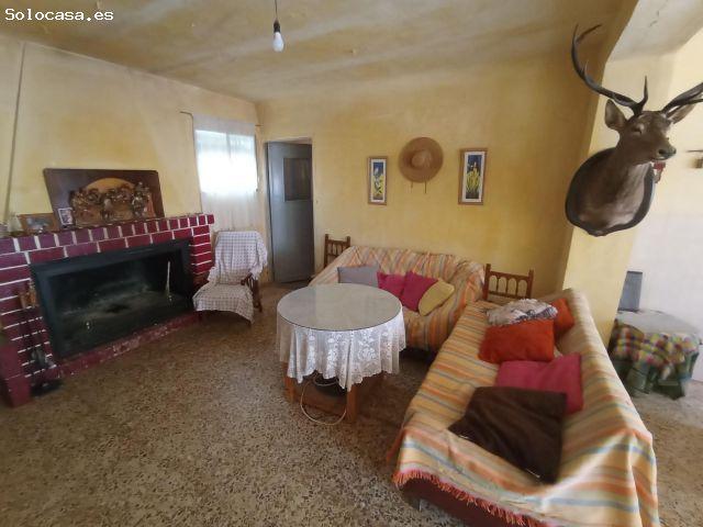 Casa en venta en Huelma, Andalucía