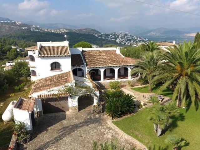 Casa Rural en venta en Beniarbeig