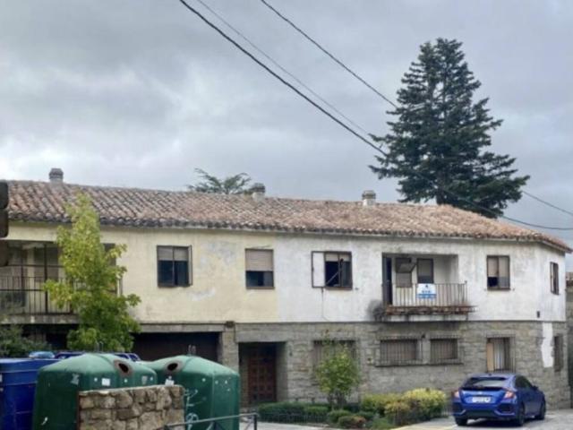 Casa en venta en Navacerrada, Urbanización Los Corales