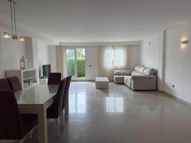 Casa Rural en venta en El Pilar, Costa del Sol Occidental