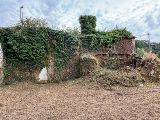 Casa Rural en venta en A Barciela, Santiago