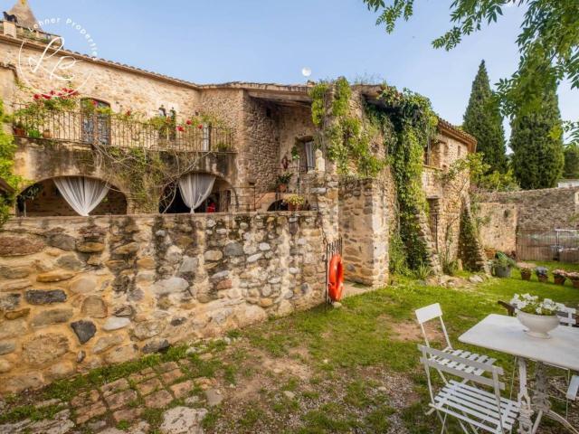 Casa Rural en venta en Esponellà