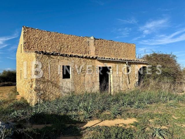 Casa Rural en venta en Migjorn, Baleares