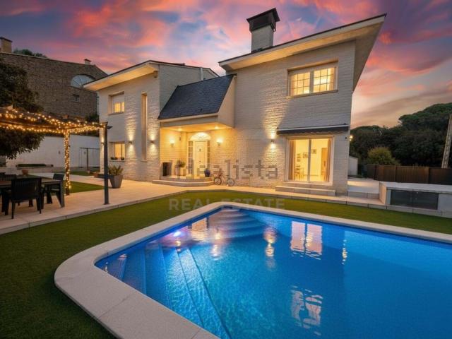 Casa Rural en venta en Palau, Gironès