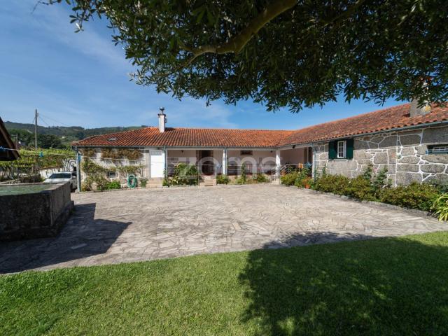 Quinta venda em Gondufe