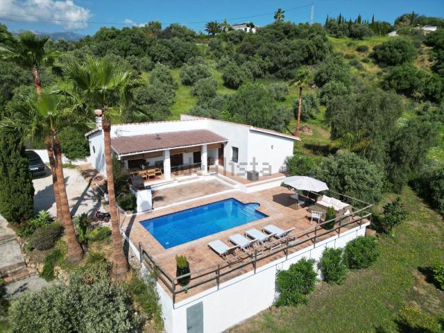 Casa Rural en venta en Guaro, Málaga