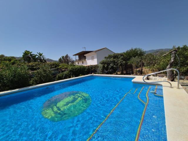 Casa Rural en venta en Guaro, Málaga