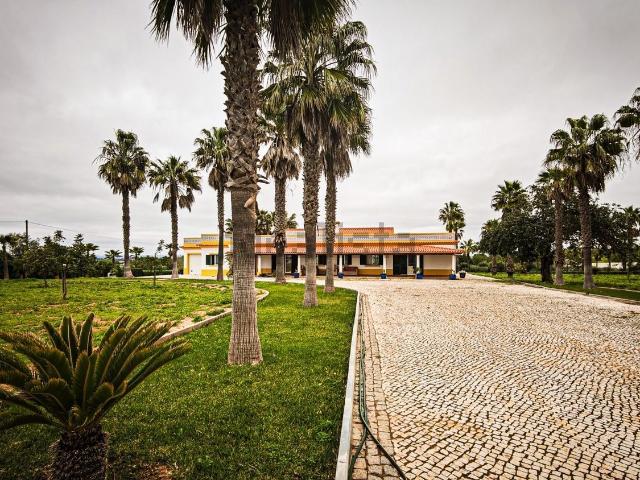 Quinta venda em Cortelhas, Albufeira