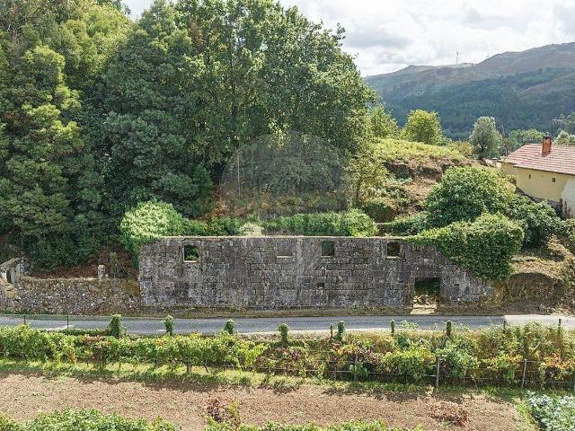 Quinta venda em Parada Do Bouro, Braga