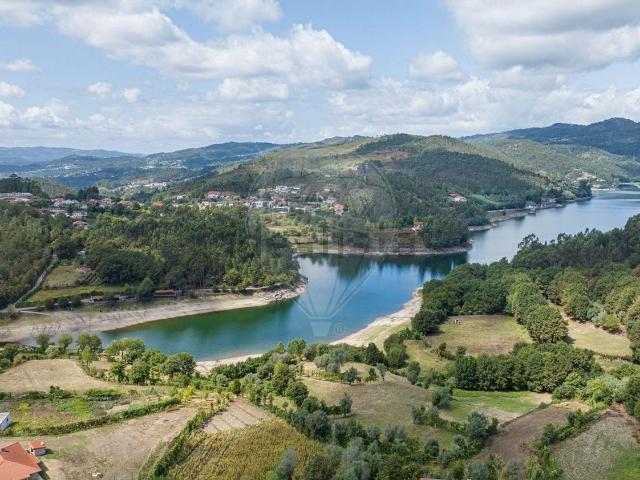 Quinta venda em Parada Do Bouro, Braga