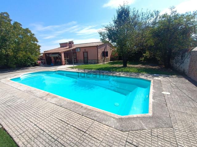Casa Rural en venta en Huélaga, Extremadura