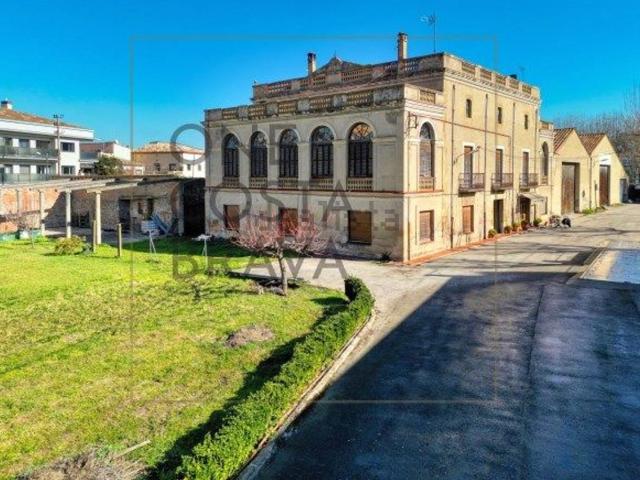 Casa Rural en venta en La Bisbal D'empordà, Girona