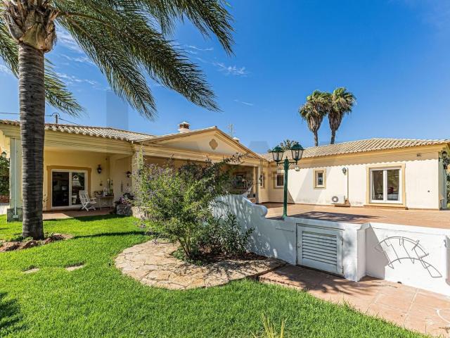Quinta venda em Lagoa, Faro