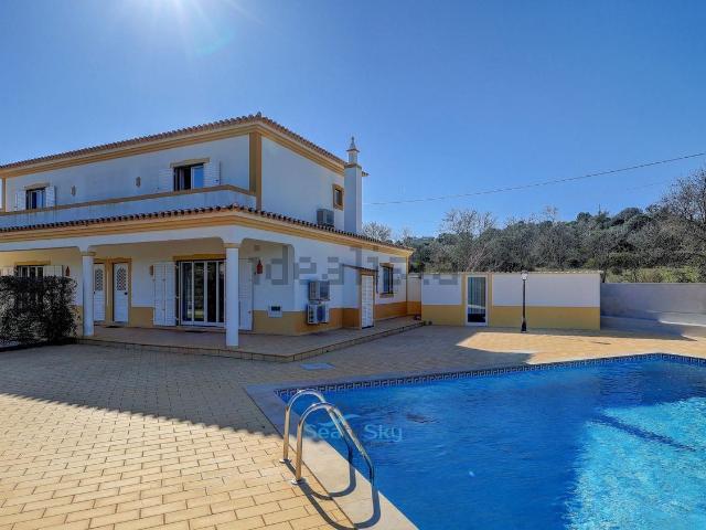 Quinta venda em Lagoa, Faro