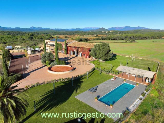 Casa Rural en venta en Alt Empordà, Catalunya