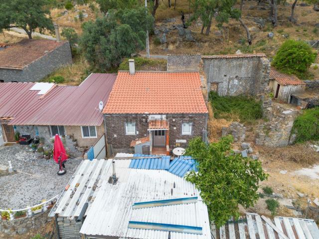 Quinta venda em Portela da Nave, Monchique