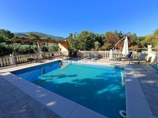 Casa Rural en venta en Montefrío