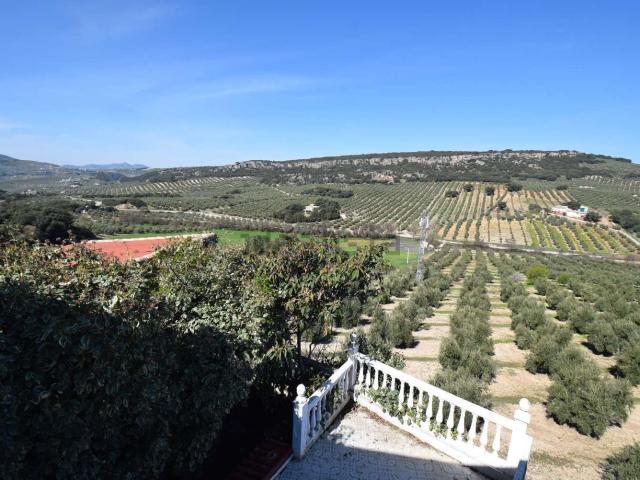 Casa Rural en venta en Montefrío