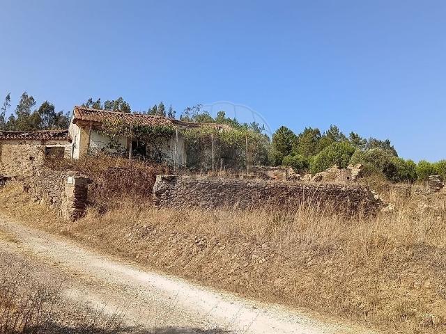 Quinta venda em Engarnais Fundeiros, Abrantes