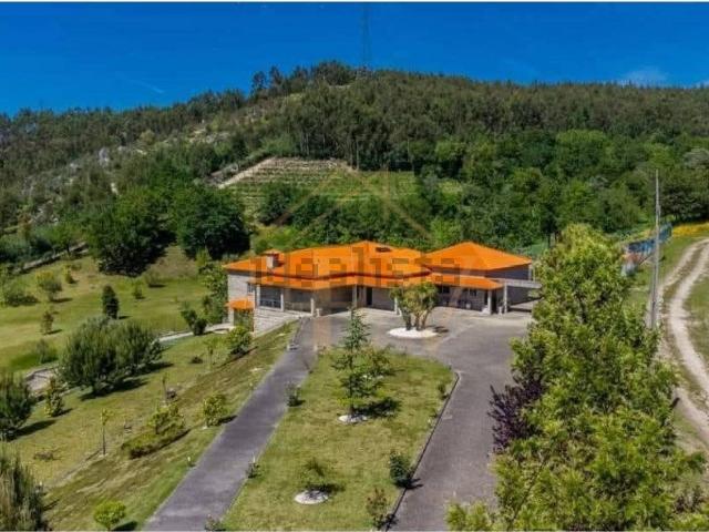 Quinta venda em Selho São Lourenço e Gominhães, Guimarães
