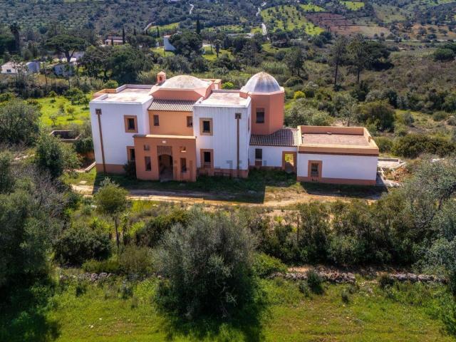 Quinta venda em Vale de Pegas, Albufeira