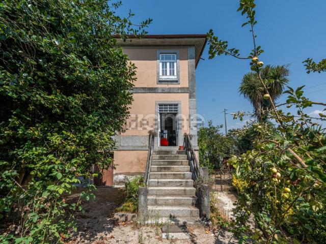 Quinta venda em Felgueiras, Pedreira