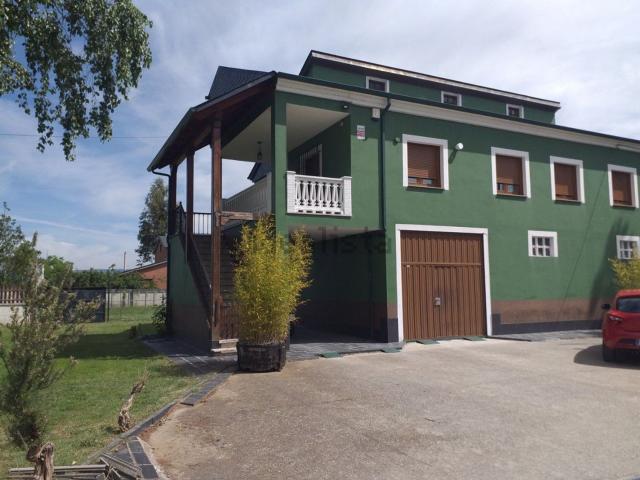 Casa Rural en venta en Ponferrada, Fuentesnuevas