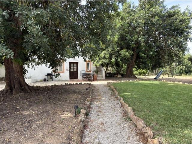Quinta venda em Quelfes, Olhão