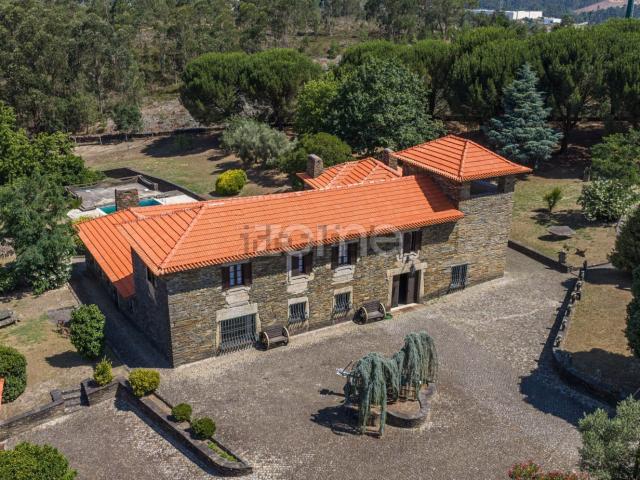 Quinta venda em Cabido, Bitarães