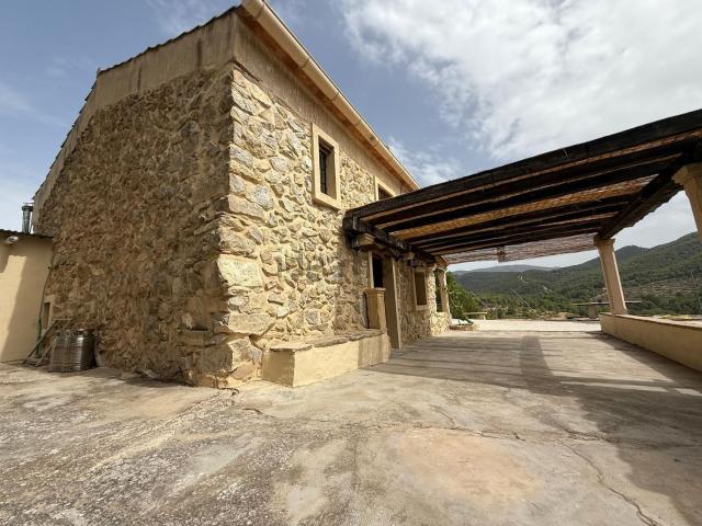 Casa Rural en venta en Relleu, Valencia