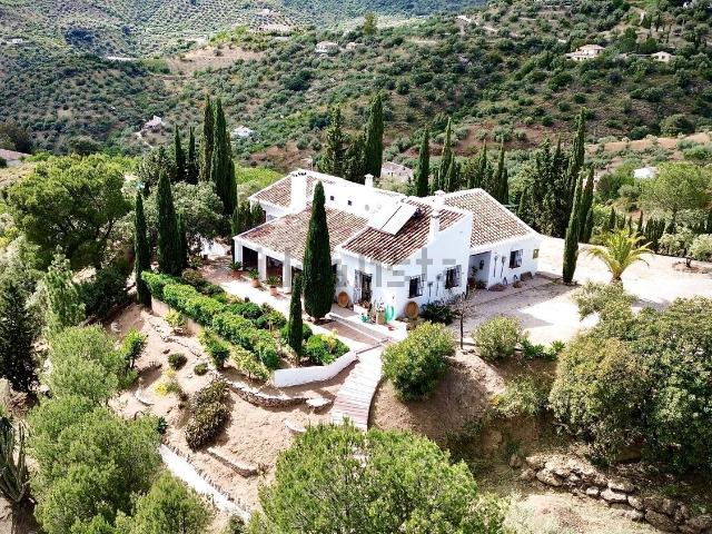 Casa Rural en venta en Riogordo, Málaga