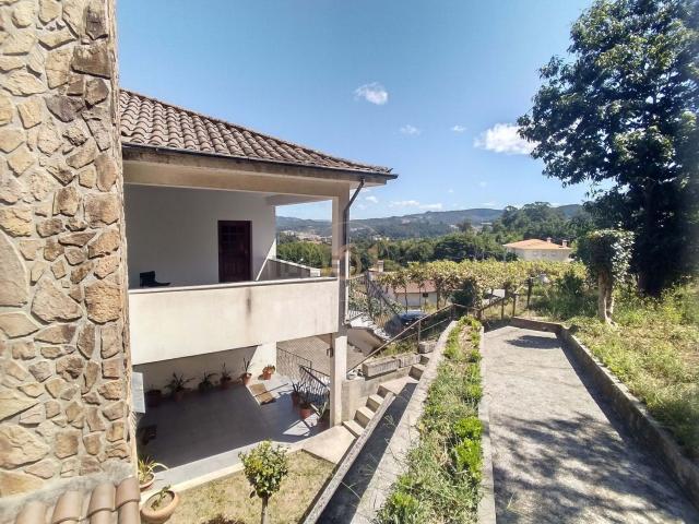 Quinta venda em Roriz, Fontão