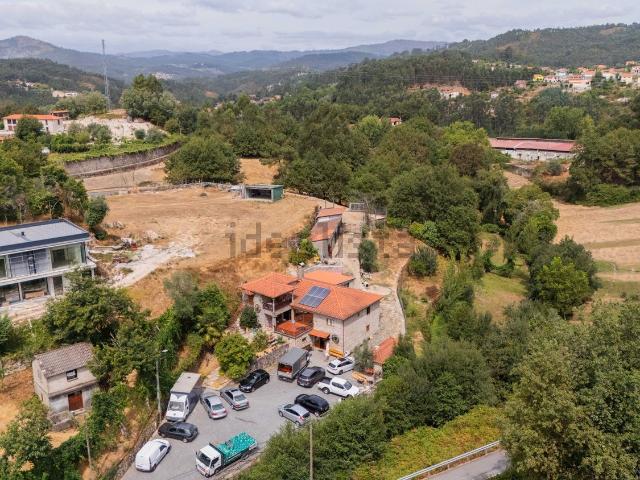 Quinta venda em Parada Do Bouro, Braga
