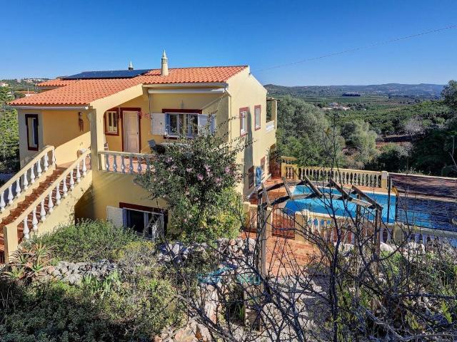 Quinta venda em São Bartolomeu De Messines, Faro