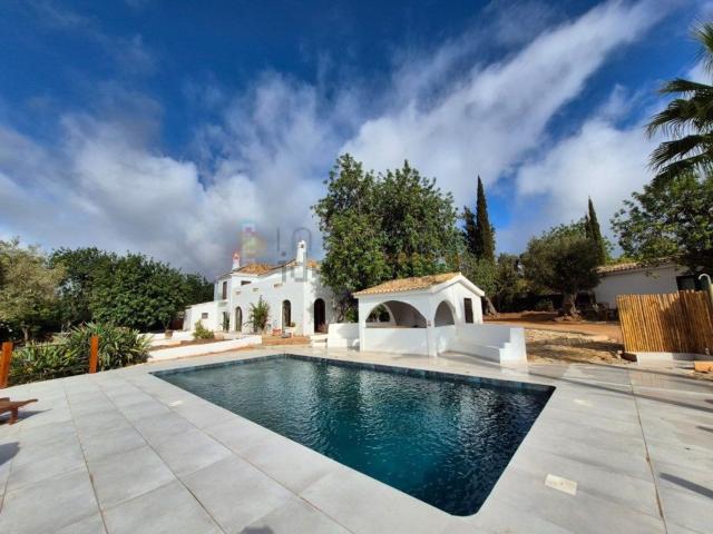 Quinta venda em Guerreiro Vermelhos, Loulé