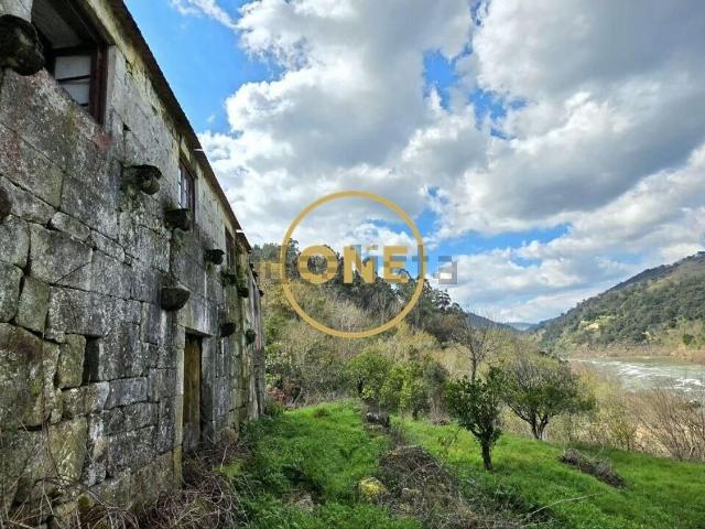 Quinta venda em São Cristóvão De Nogueira, Viseu