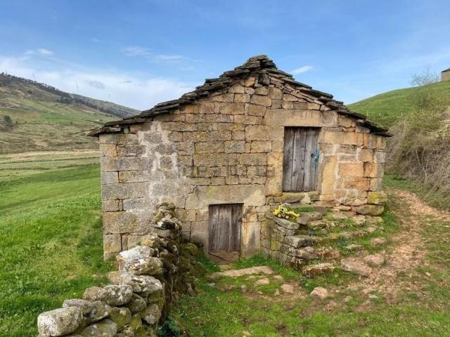 Casa Rural en venta en Vegaloscorrales, San Pedro del Romeral