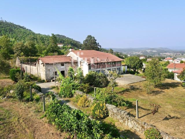 Quinta venda em Vila Nova de Sande, Guimarães