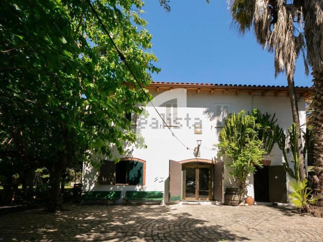 Casa Rural en venta en Sant Boi De Llobregat, Vinyets i Molí Vell