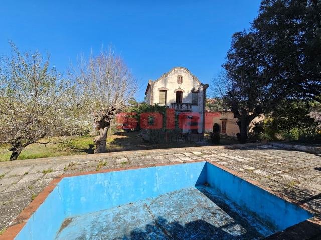 Casa Rural en venta en Sant Cugat Del Vallès, la Floresta