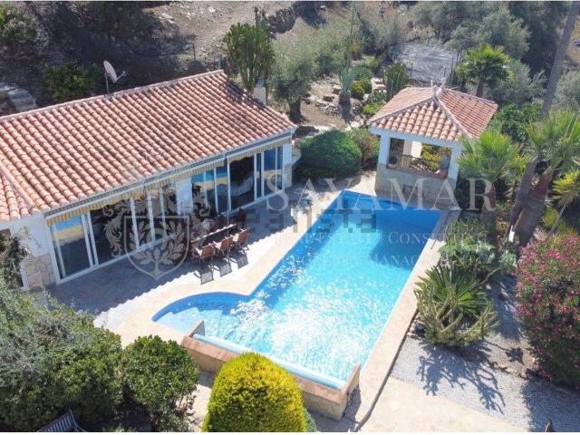 Casa Rural en venta en Sayalonga, Málaga