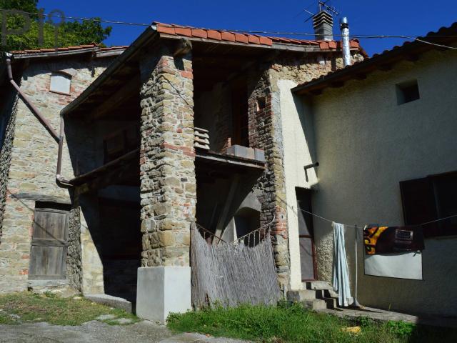 Rustico in vendita a Plodio, Liguria