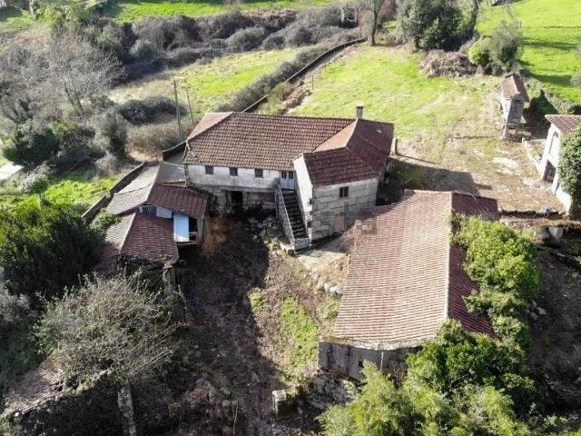 Quinta venda em Real de Baixo, Parada Do Bouro