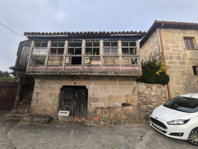 Casa en venta en Ourense, Galicia