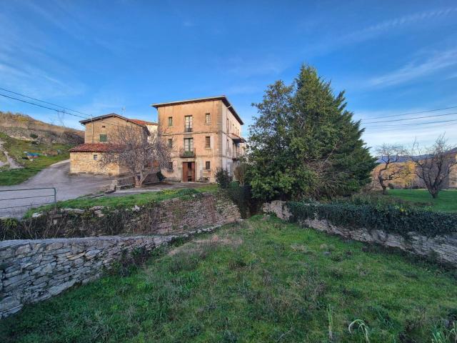 Casa Rural en venta en Valle De Mena, Vía