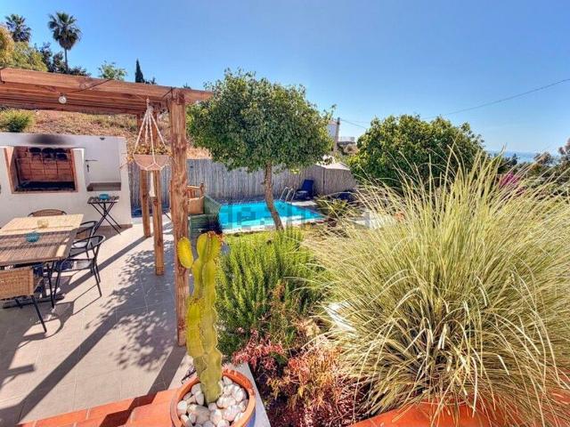 Casa Rural en venta en Benajarafe, La Axarquía