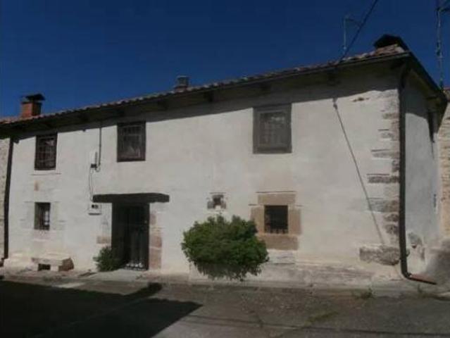 Casa Rural en venta en Puentetoma, Aguilar De Campoo
